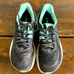 Altra Women’s Provision 6 Running Shoes